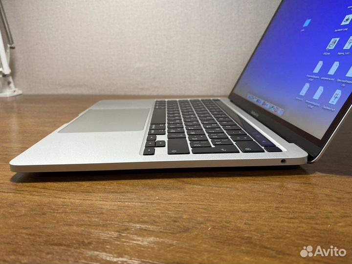 Macbook pro 13 2020 m1 8/256