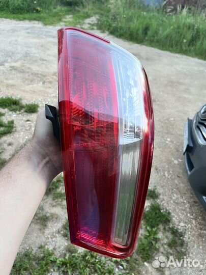 Camry 40 задний фонарь