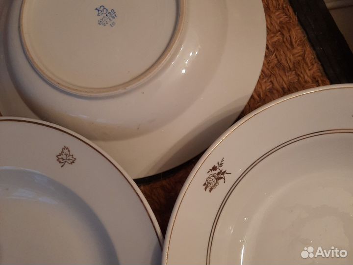 Глубокие обеденные тарелки