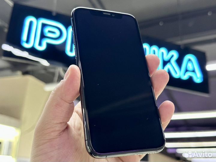 iPhone 11 Pro, 64 ГБ