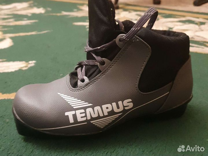 Лыжные ботинки 36 tempus