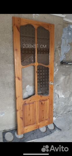 Дверь деревянная