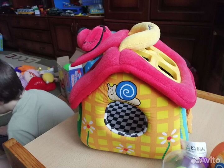 Обучающий домик-сортер