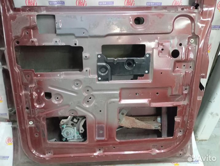 Дверь задняя правая задняя, Cadillac Escalade