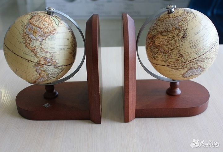 Держатель для книг 