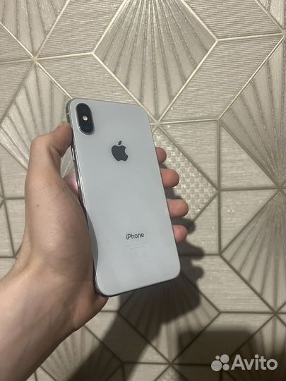 iPhone X, 64 ГБ