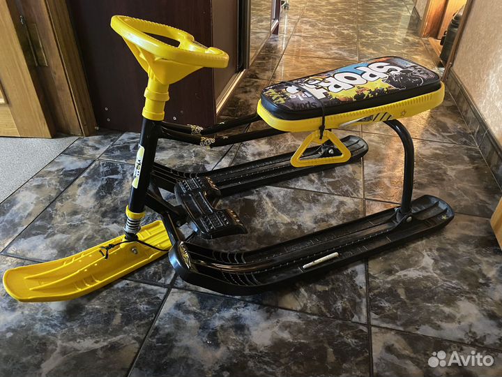 Санки с рулем/снегокат