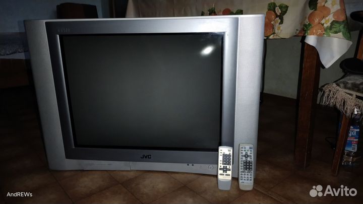 Телевизор JVC 29 дюймов