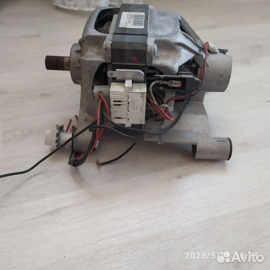 Двигататель стиральной машины