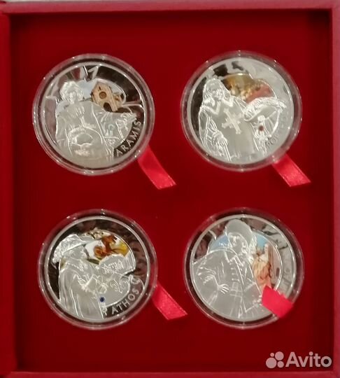 Серебряные иностранные монеты по книгам и кино