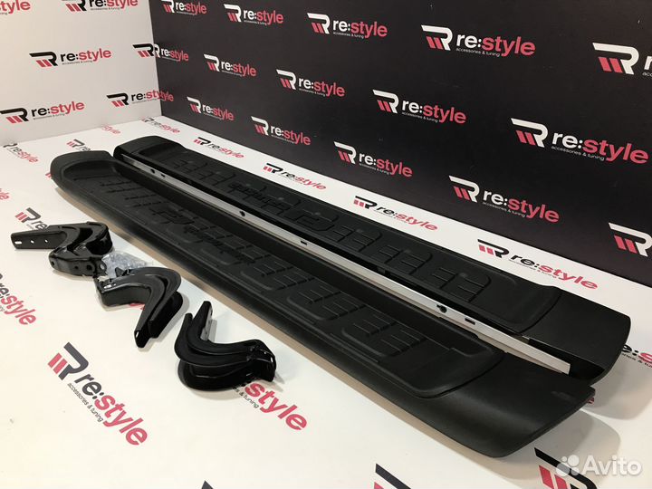 Подножки Toyota FJ Cruiser 06-18г