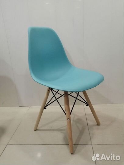 Стул новый «Eames DSW»