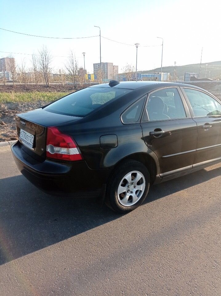 Volvo S40: фото владельца