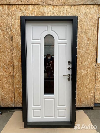 Дверь входная для дома Дверь Рим с ковкой