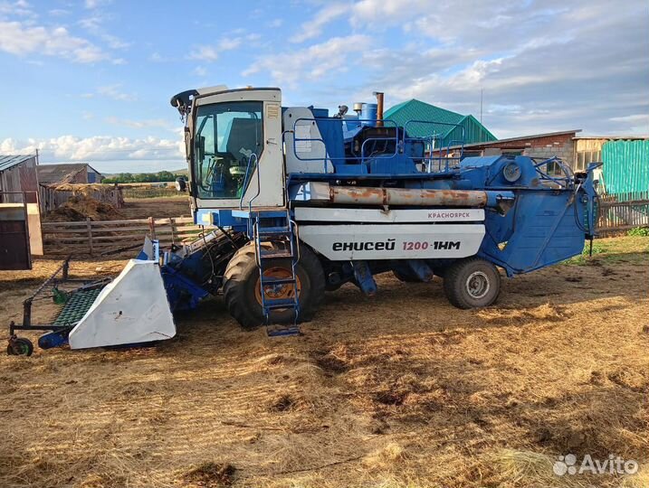 Комбайн Енисей 12001НМ, 2011