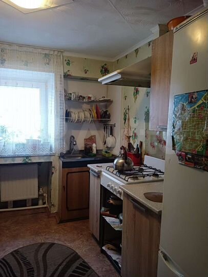 Комната 10 м² в 5-к., 2/2 эт.