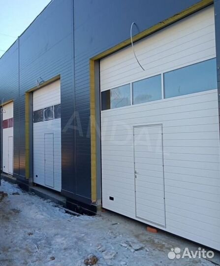 Секционные ворота