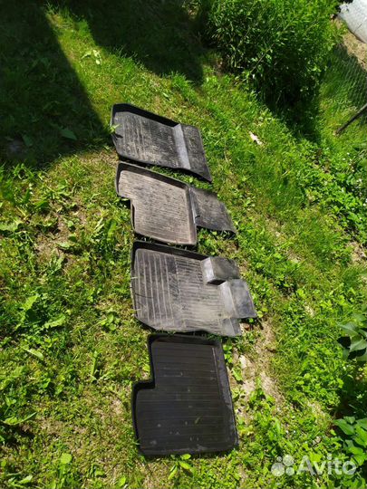 Автомобильные коврики резиновые Renault logan 1