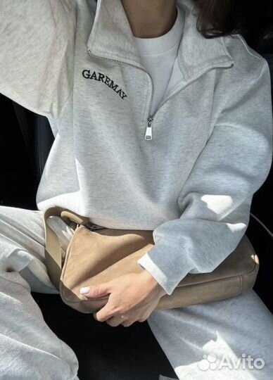 Костюм женский