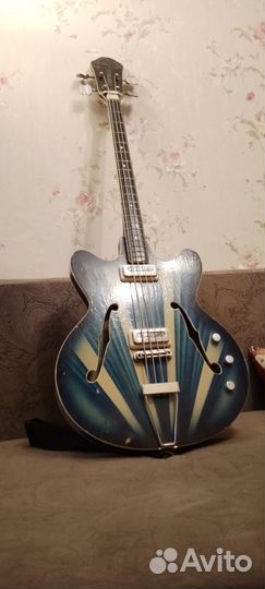 Бас гитара Орфей Хеброс