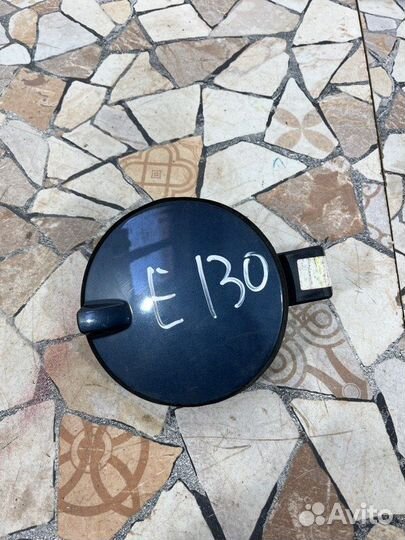 Лючок топливного бака Opel Astra хетчбэк 1.8