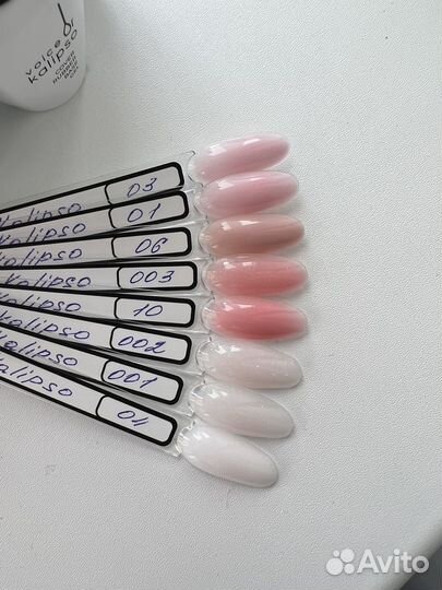 Цветная база для ногтей