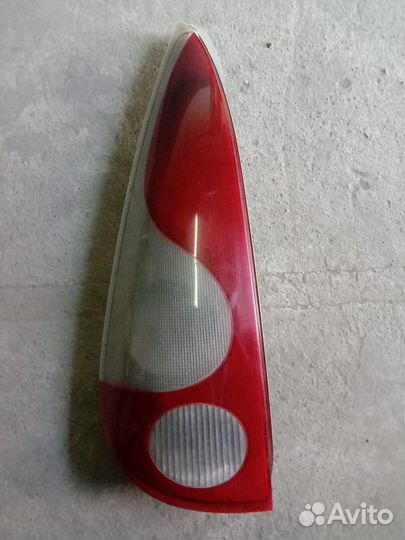 Задний стоп на Toyota Funcargo