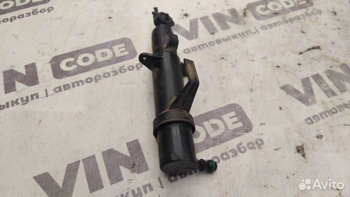 Форсунка омывателя правой фары Ford Kuga 1