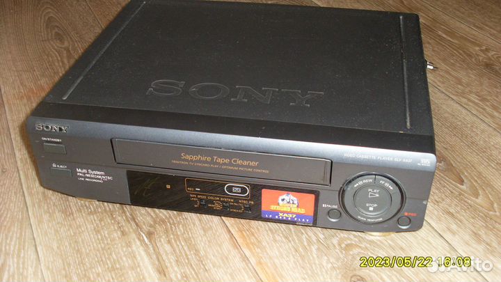 Видеомагнитофон sony