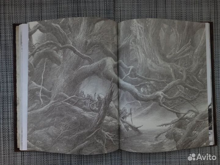 The Hobbit Sketchbook (Скетчбук Хоббит)