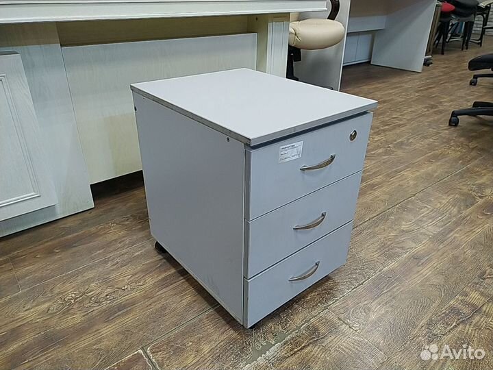 Тумба подкатная 3 ящ. б/у 40х50х55 09429-сер