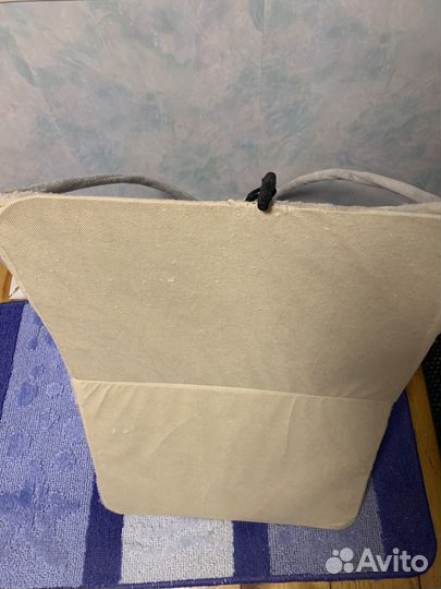 Коврик с дугами и игрушками для котят и кошек