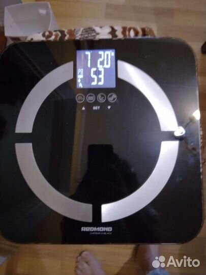 Весы напольные умные