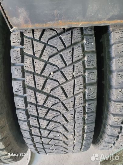 Bridgestone Blizzak DM-Z3 285/75 R16