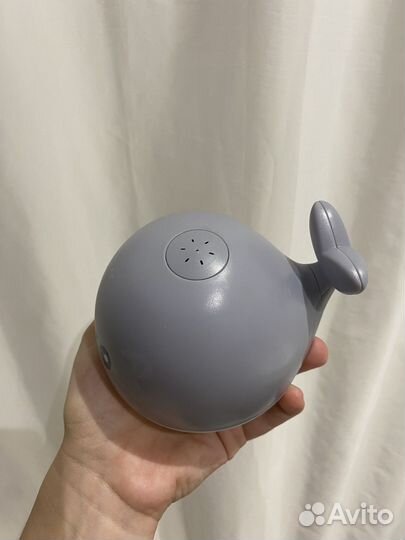 Игрушка для купания в ванной кит с фонтаном