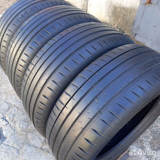 Michelin Pilot Sport 4 205/55 R16 94Y