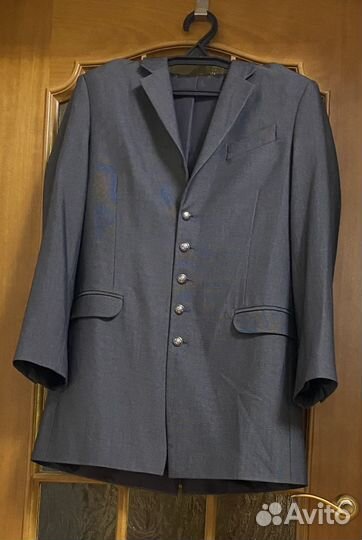 Стилизованный мужской костюм XX века