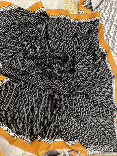 Палантин теплый новый