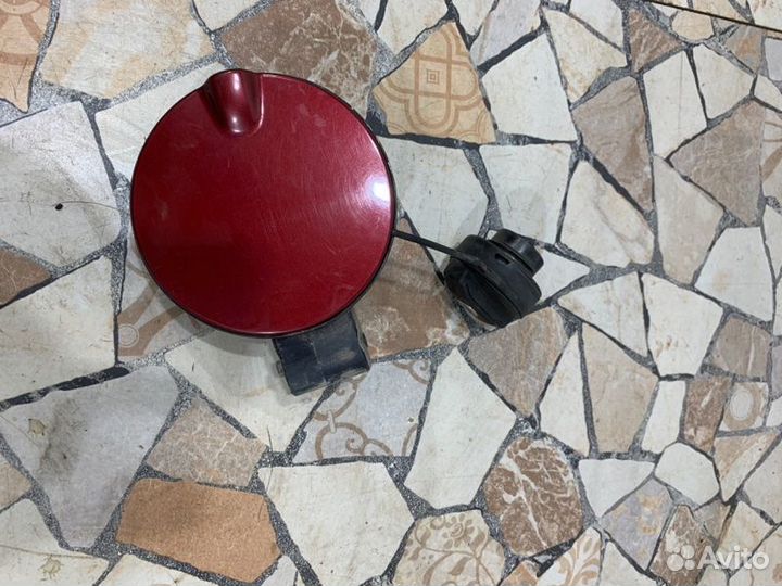 Лючок топливного бака Skoda Fabia хэтчбэк 1.4 BXW