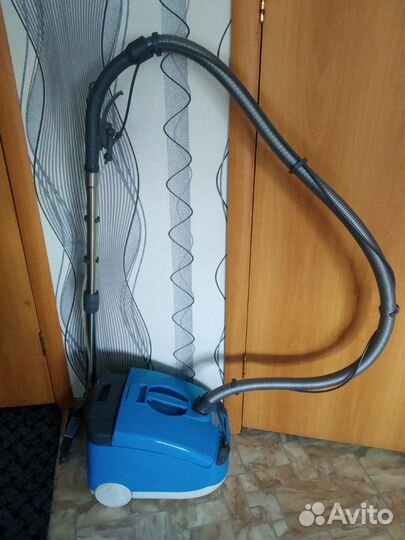 Пылесос Tomas Twin1