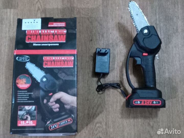 Мини аккумуляторная пила сучкорез