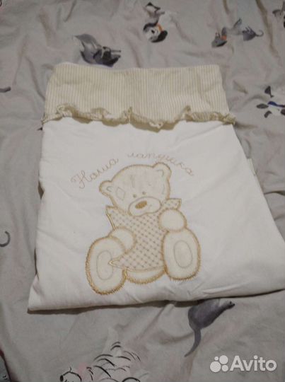 Комплект постельного белья + одеяло в манеж
