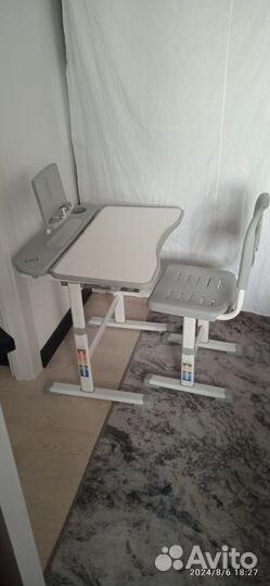 Растущая парта и стул