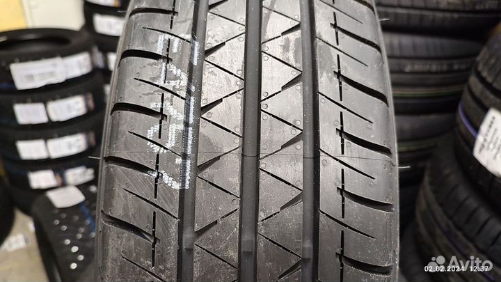 Yokohama BluEarth-Van RY55 215/75 R16C 116R