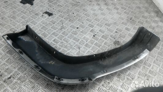 Молдинг крыла заднего левого jeep cherokee KJ (87G