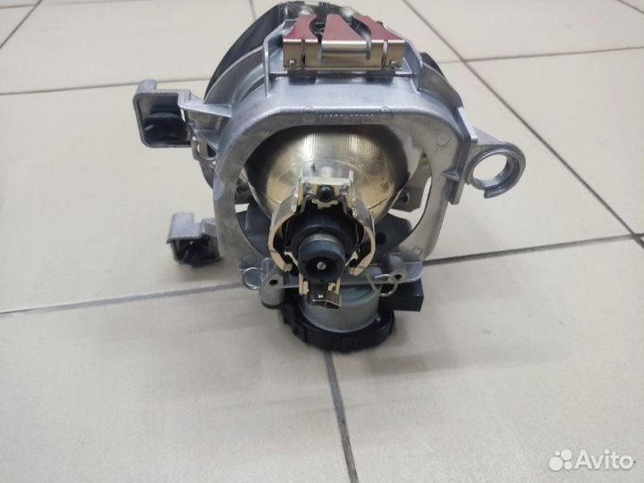 Фара запчасти правая Nissan Skyline V36 2007