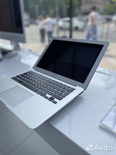 MacBook Air 13 2013 4 гб, 128 гб SSD Core i5