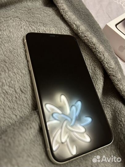 iPhone 11 64gb белый