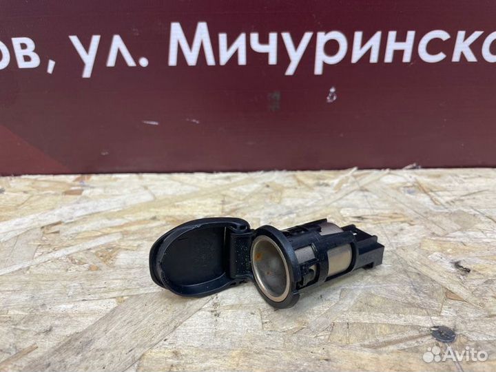 Розетка LADA X-Ray