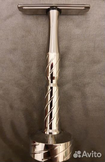 Новый бритвенный станок Blackland Vector